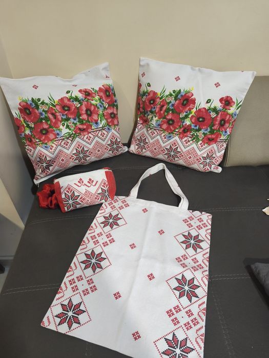 Калъфки за възглавнички,несесери,чанти,