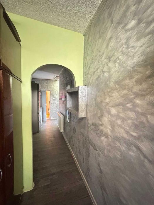 Продава се Тристаен апартамент в Търговище, Център - 83 кв.м за 1229 €/кв.м - Снимка #1