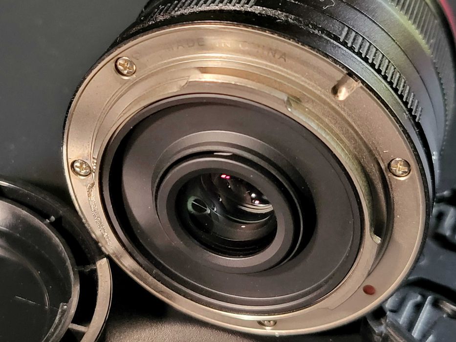 Объектив Laowa 7.5 mm f/2 MFT