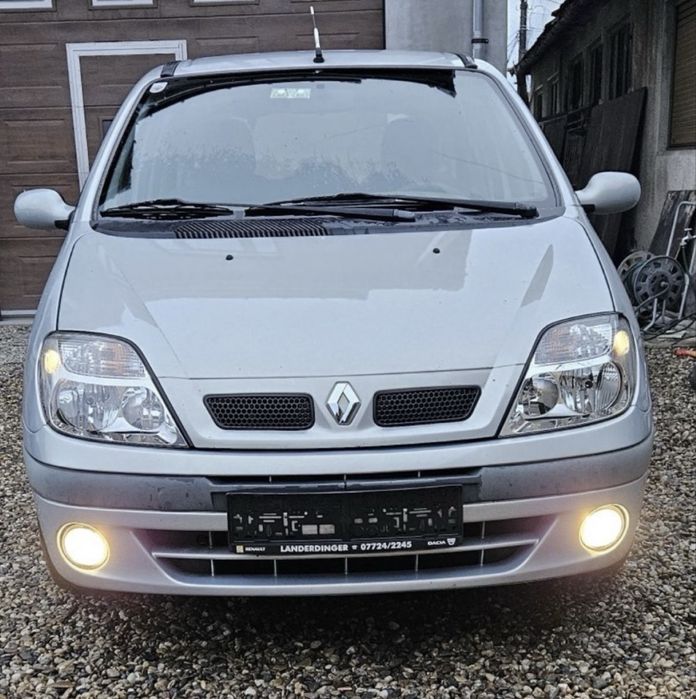 Carenaj roata / aparatoare noroi stanga fata Renault Scenic 1