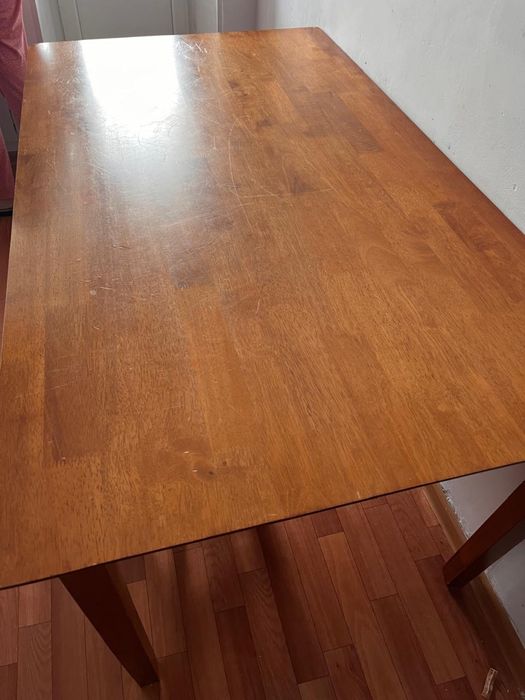 Кухонный стол мебель