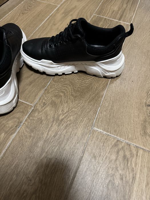 Love moschino обувки