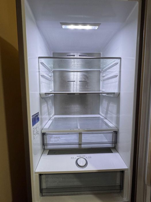 Холодильник Samsung