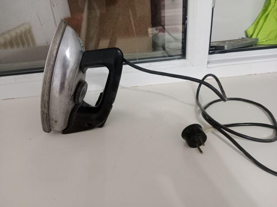 СССР утюг 2000тг