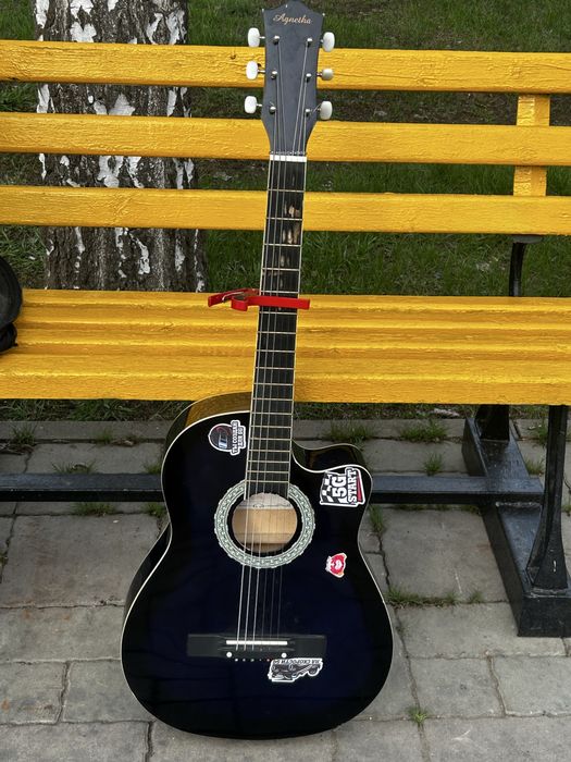 Нихуюви гитара сатыладыы