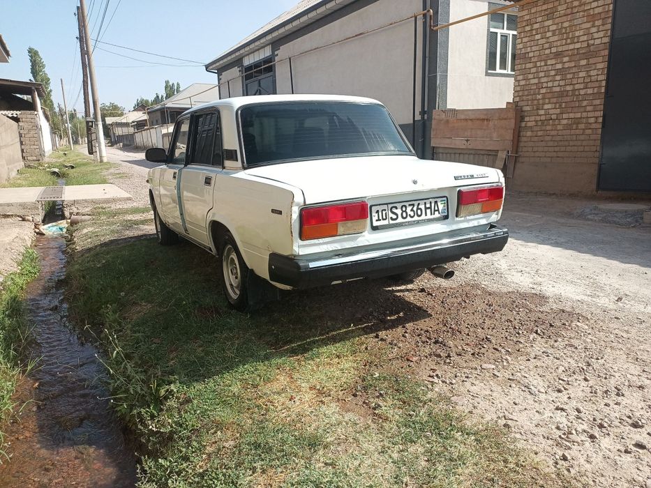 Vaz 2107 idial xolatda