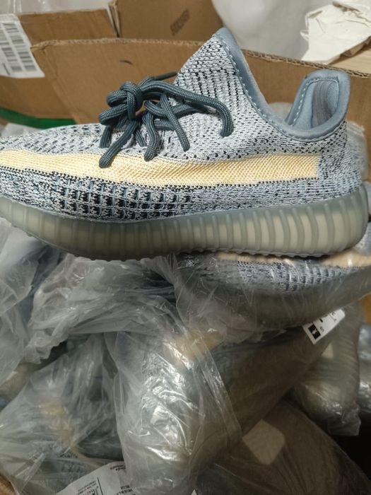 Adidași orice marime, noi !