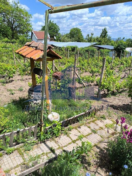 Вила в Шумен-м-т Под Манастира площ 60 цена 70000