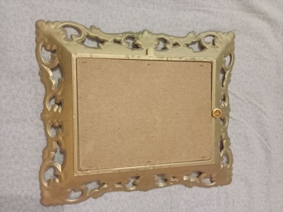 Настенные панно , картины , тарелки