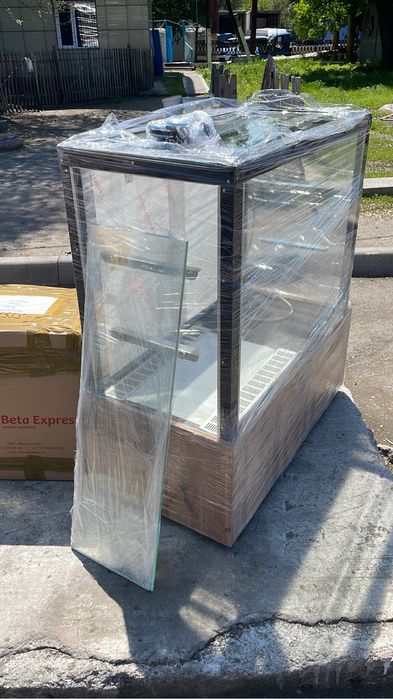 Витринные холодильники