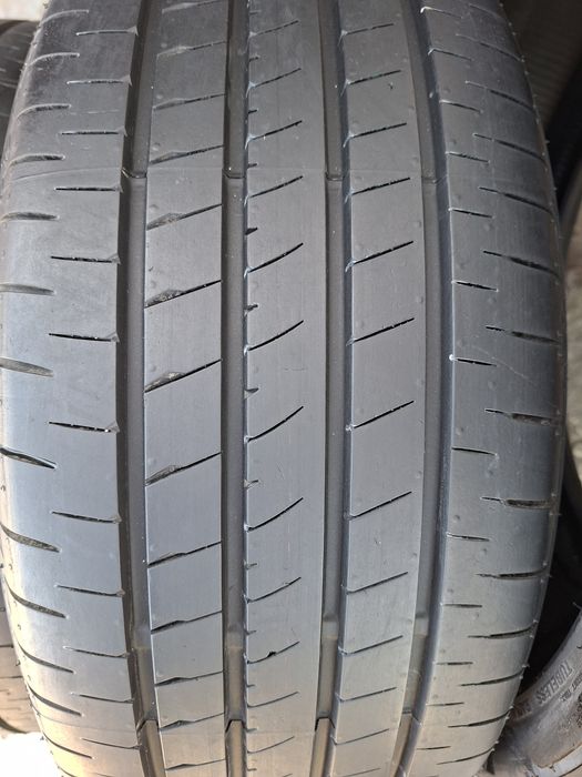 Продам шины. 235/45/18  бриджистон