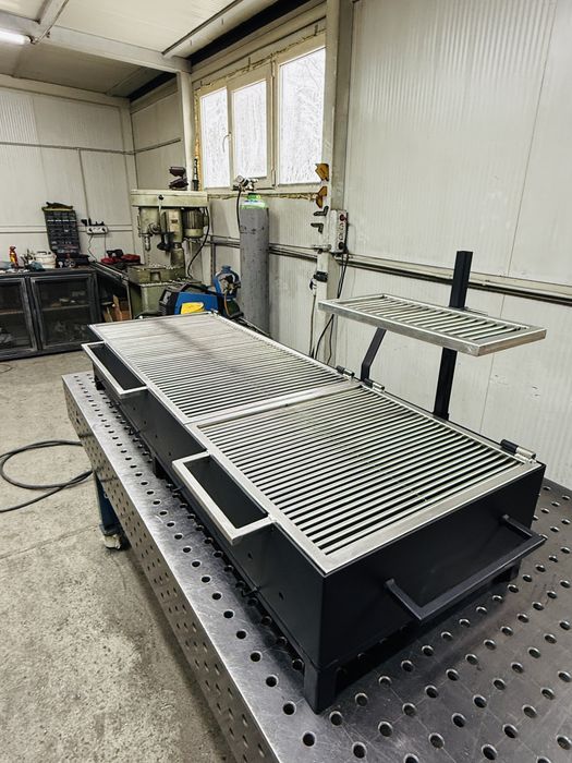 Gratar 1500x500 cu grill-uri de inox