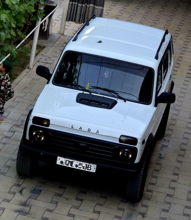 Niva 4x4 Sotiladi