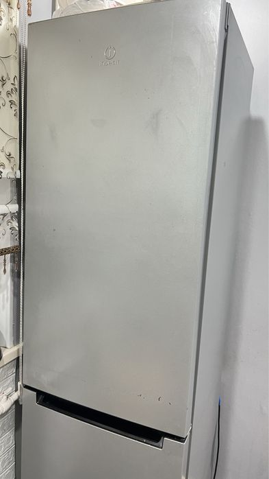 Продам срочно холодильник