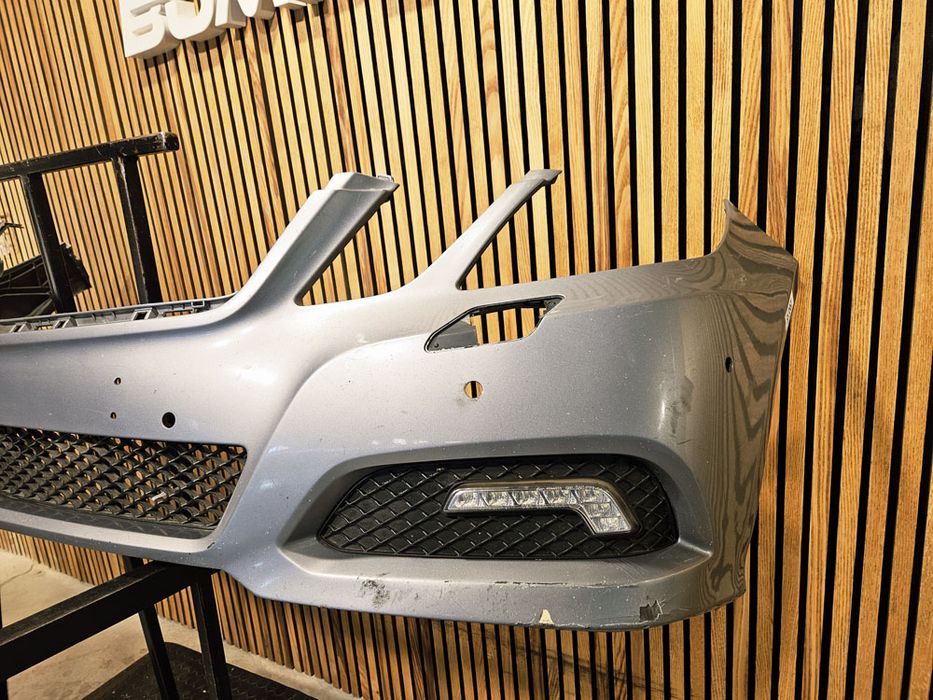 Mercedes E class 2008/2010 w212 AVANGARDE bara fata grila spoiler BF39