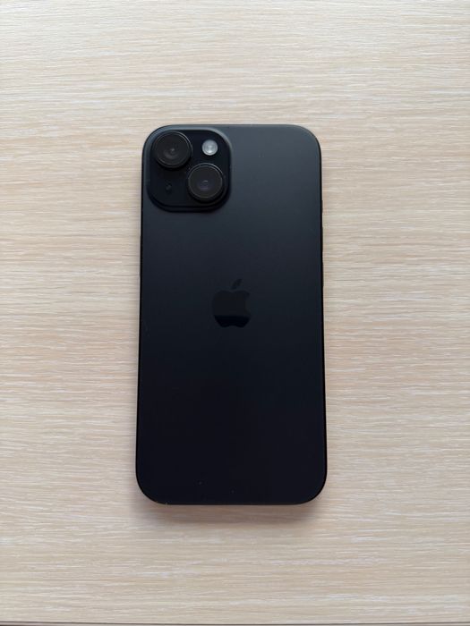 iPhone 15, Черен, 128 GB