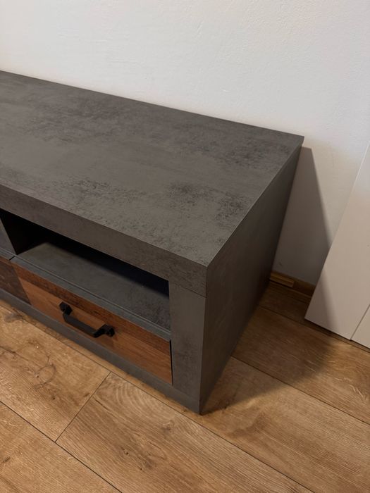 Comodă TV stil industrial – 3 sertare – 147 cm – Cluj