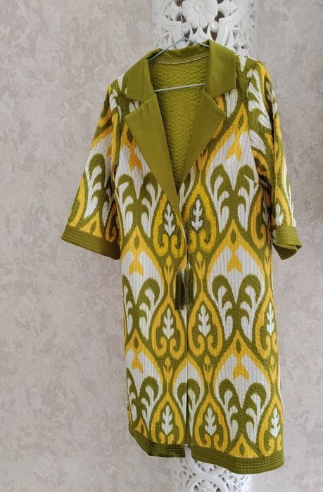 Аеллар туй либослари сотилади.