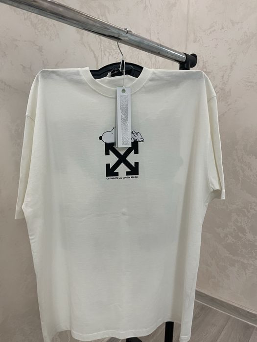 Tricouri unisex la super pret