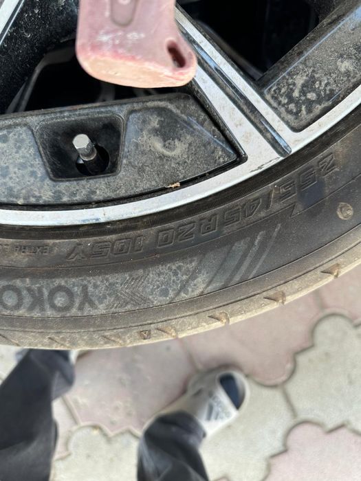 Диски на BMW 740,2022