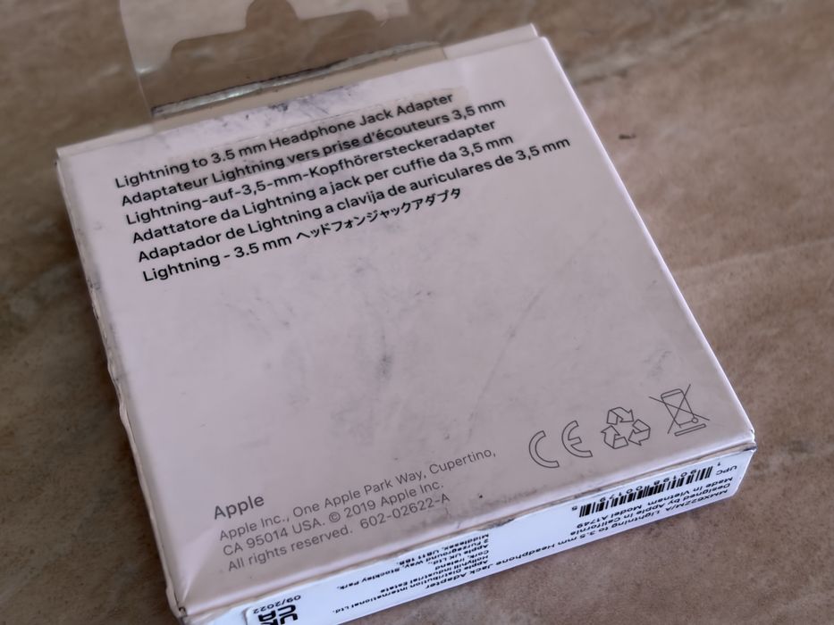 Casti cu fir Apple Lightning sigilate + adaptor