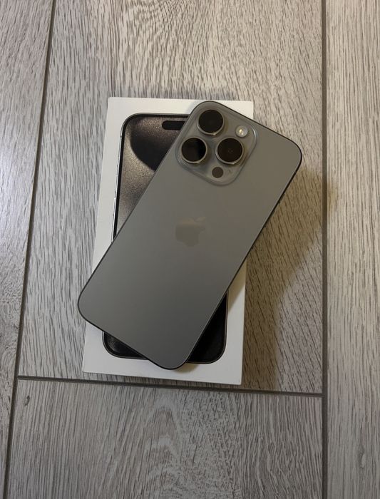 iPhone 15 Pro 128 ГБ в отличном состояние