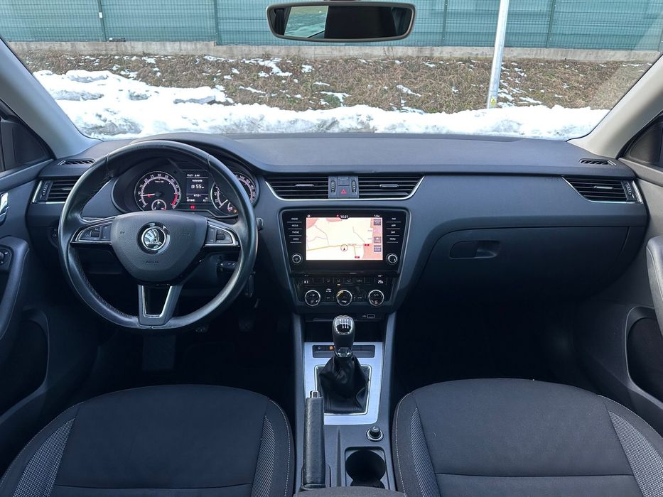 Skoda Octavia Style 1.6 - 116Cp Diesel / 2019 / Navigatie / CarPlay / Parktronic
