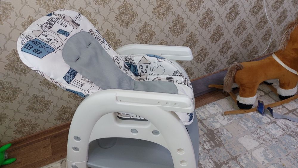 Продам стульчик для кормления 2 в 1