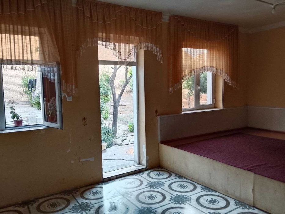 Яшаш учун уй сотилади 6.5 сотих