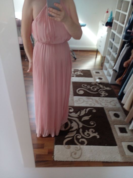 Vand rochie de seara