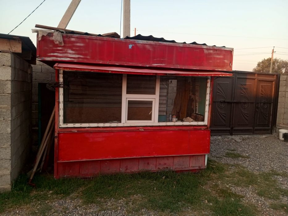 Ларек продам целый для стройки можно