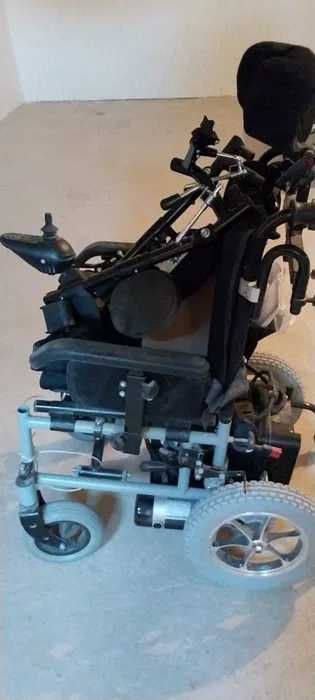 продам элекро инвалидную коляску