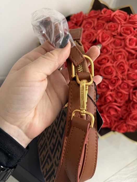 Уникална Fendi чанта