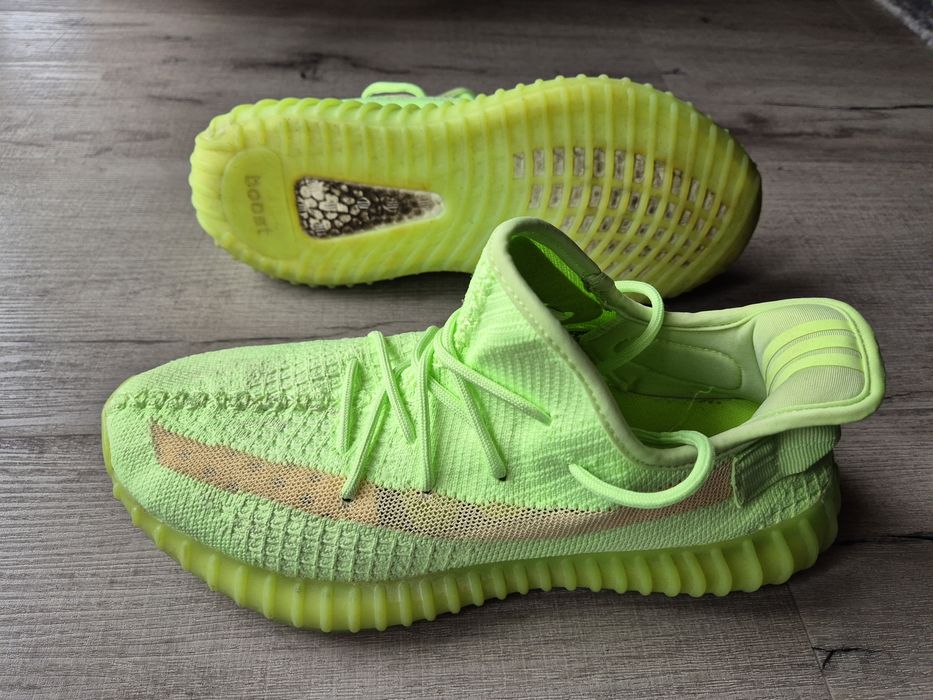 Adidas Yeezy Boost 350 V2 "Glow In The Dark"