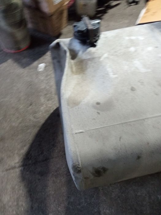 Сварка  топливных баков  Даф Вольво