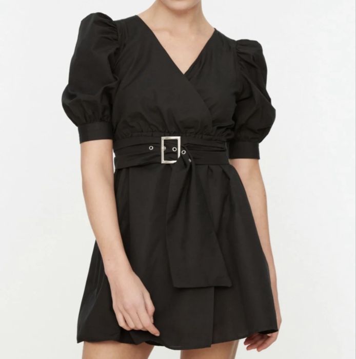 Черна рокля Trendyol