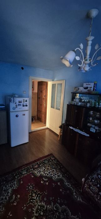 Vând Apartament cu 2 camere!