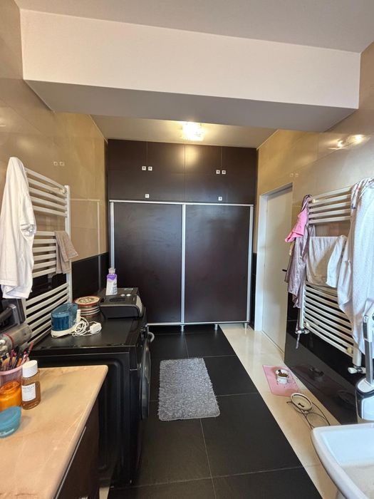 Apartament 4 camere parter Ferval -97m² + loc de parcare + boxa  depozitare