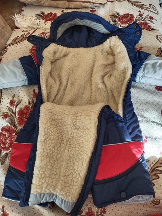 Продается зимний комбинезон