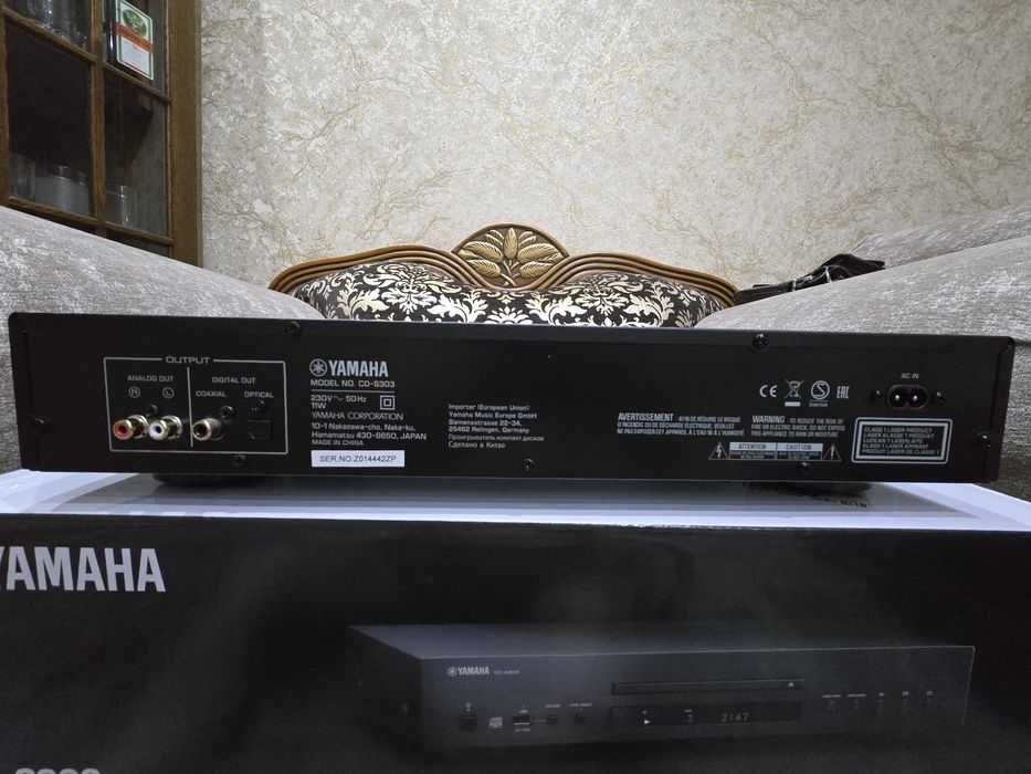 Продается CD-проигрыватель YAMAHA CD-S303