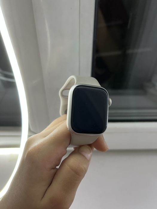 Б/У Apple Watch Series 9 41mm Starlight GPS