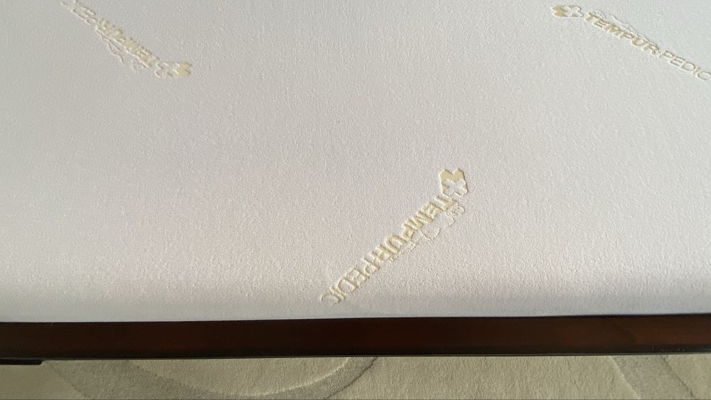 Спалня двойна с матрак Tempur Pedic 200/200