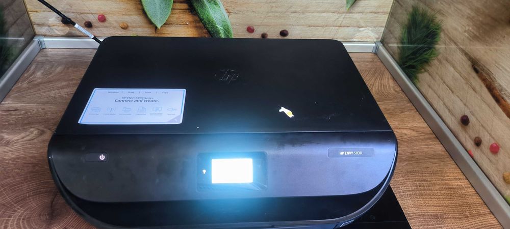 Цветен принтер със скенер HP ENVY 5030