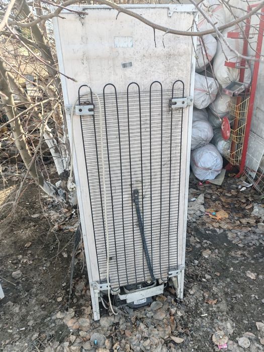 продам холодильник