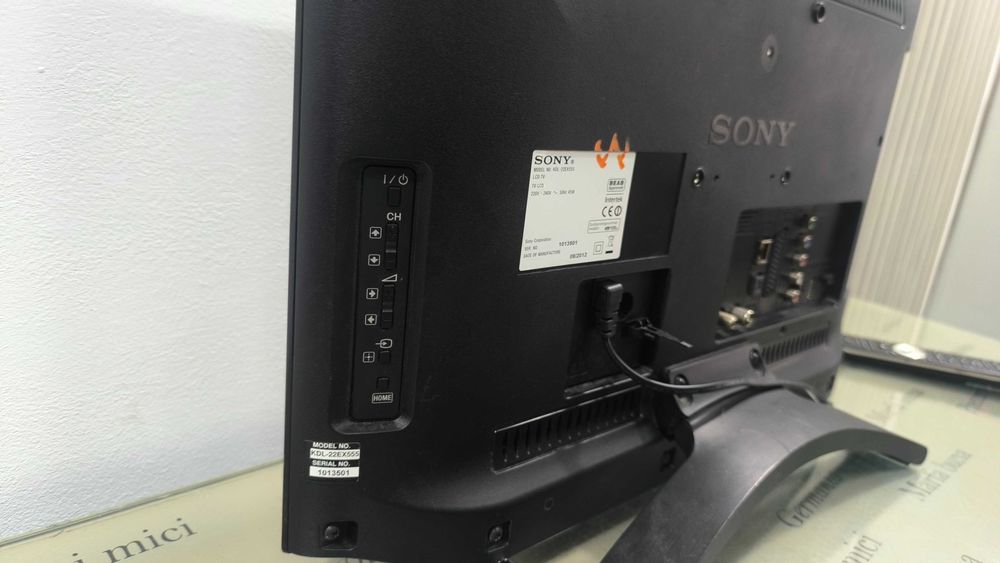 Televizor SMART - Sony KDL-22EX555 - 22 inch/56 cm - impecabil