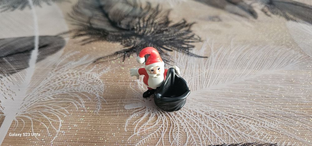 Киндер сюрприз игрушки