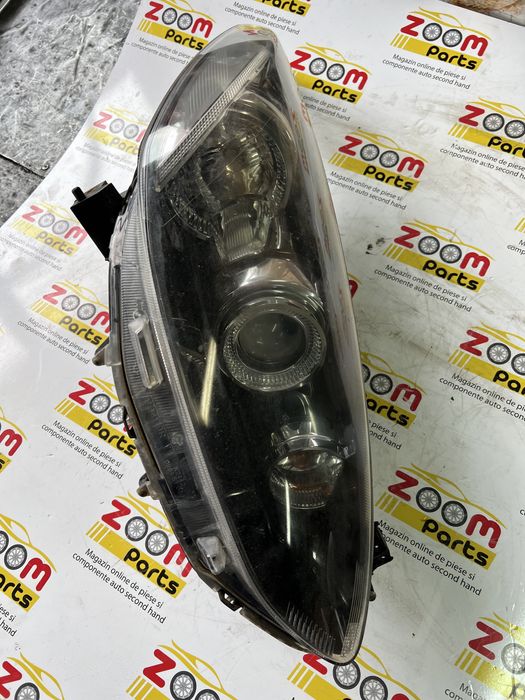 Far dreapta cu lupa Mazda 2 DE facelift 2010-2013
