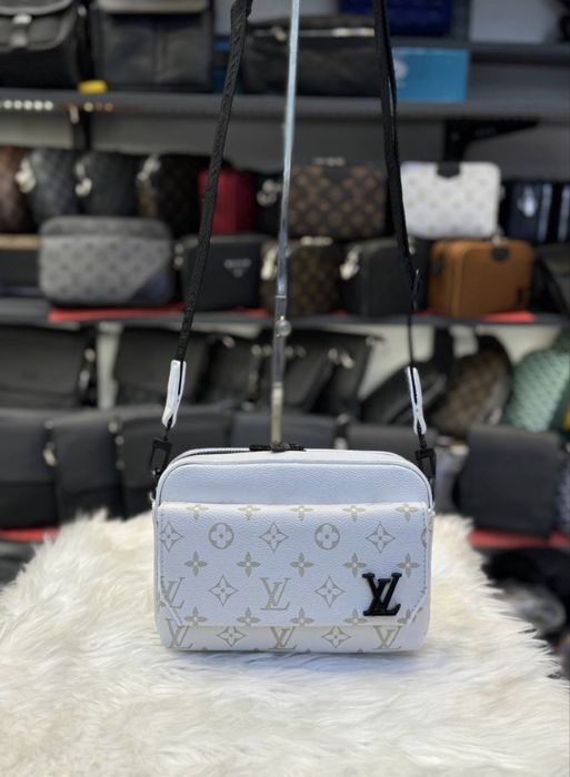 Мъжка чанта / Louis Vuitton