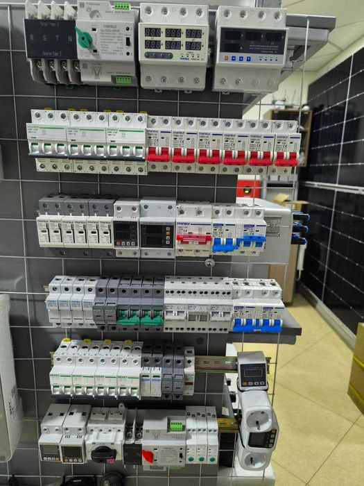 Автомат постоянного тока,  узип, авр, реле напряжения, предохранитель