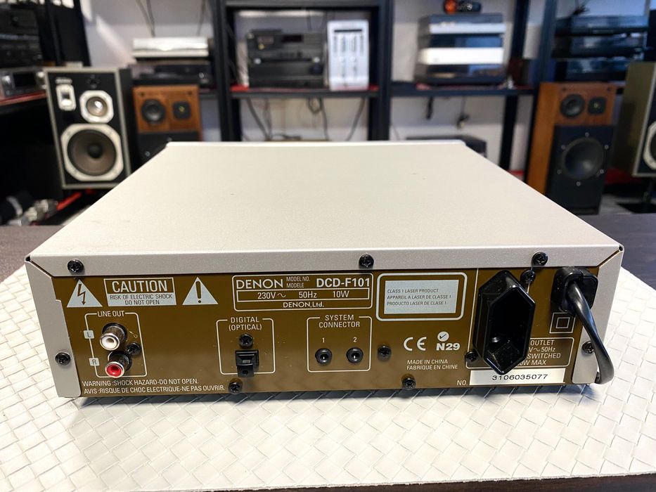 Чудесен CD плеър Denon